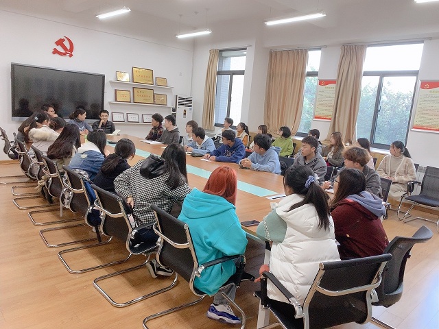 2ff302e9214a4a7981adfc2b95f3bdf8.jpg 1.jpg