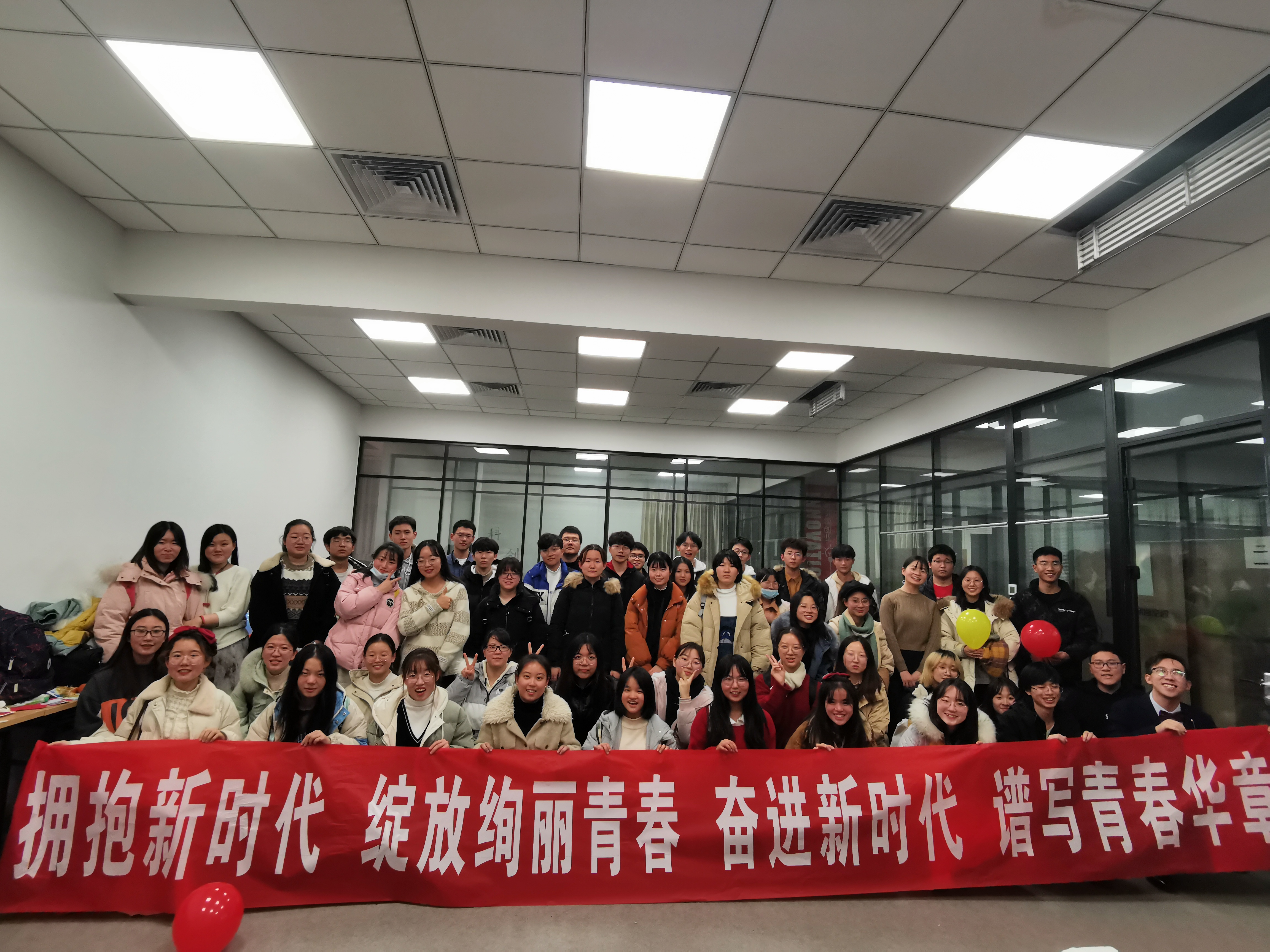 b1e4abf3020042d6aab0b42eac7383ff.jpg b1e4abf3020042d6aab0b42eac7383ff.jpg