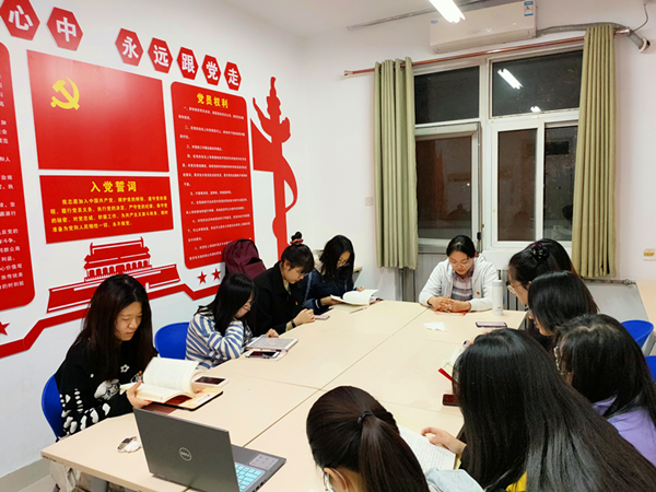 afda29e4735b4e52a583e28b00770849.png 开展红色读书_副本.png